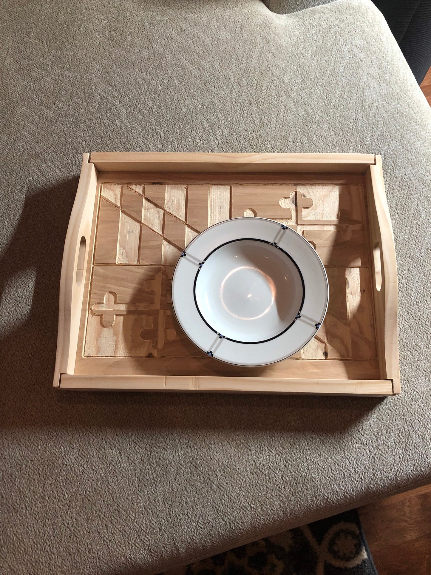 Personalized Wooden Serving Tray: Your Flag